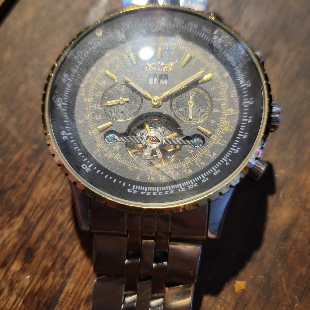 Jaragar Watch